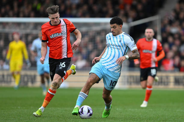 而非高薪綁 而非高薪綁