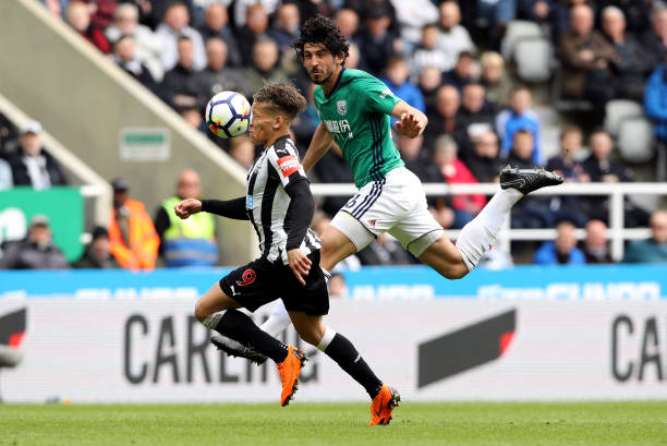 表现更是难 表现更是难