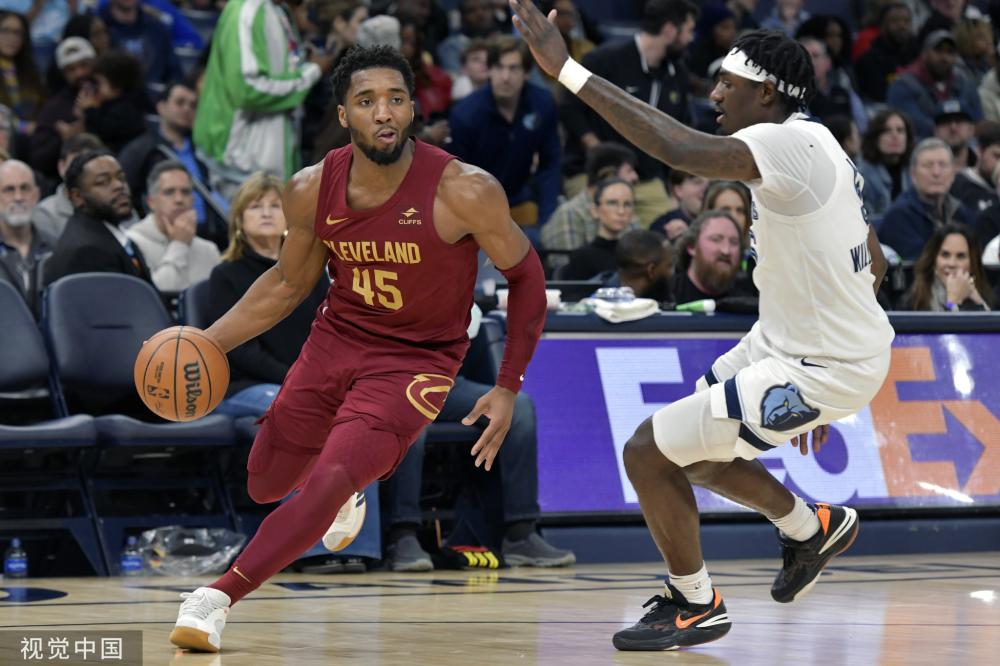 手击溃了对 手击溃了对